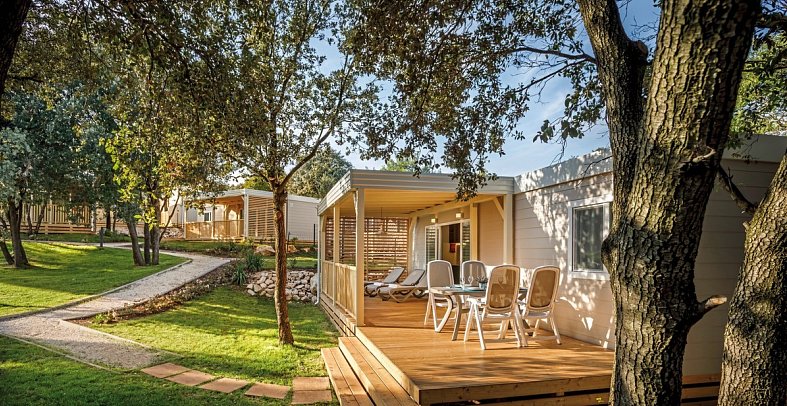 Mobile Homes Veštar - Wohnbeispiel Mobilheim Forest Escape (Zimmercodierung CB1)