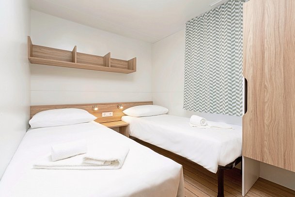 Mobile Homes Veštar - Wohnbeispiel Mobilheim Forest Escape (Zimmercodierung CB1)