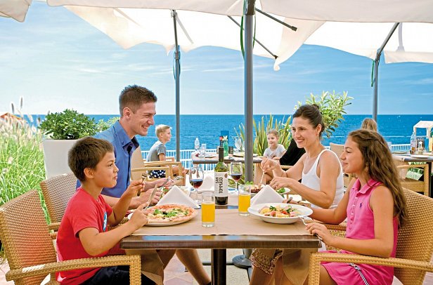 Lanterna Resort