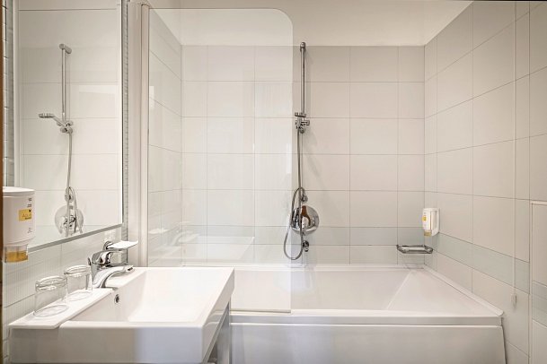 Resort Petalon Apartments - Beispiel Bad (Zimmercodierungen AB1 & OB1)