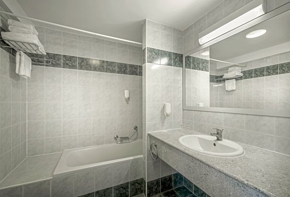 Resort Villas Rubin Apartments - Badbeispiel Studio (Zimmercodierung SB1)