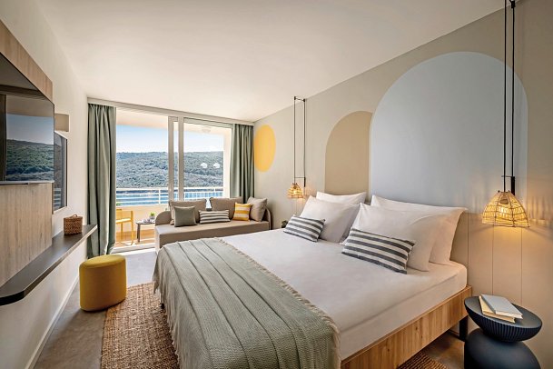 Sunny Rabac by Valamar - Wohnbeispiel Zimmer für 2 plus 1 Meerseite (Zimmercodierung TBC)