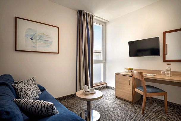 Valamar Sanfior Hotel & Casa - Wohnbeispiel Juniorsuite für 2 plus 2 (Zimmercodierung JBU)