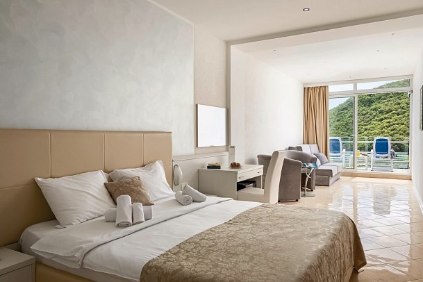 Hedera - Wohnbeispiel Doppelzimmer Meerseite 4 Personen (Zimmercodierung DBC)