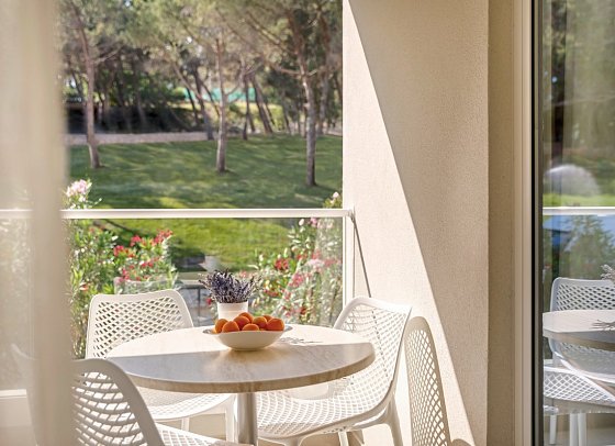 Girandella Resort Valamar Collection Designed for Adults - Wohnbeispiel Juniorsuite für 2 plus 1 (Zimmercodierung JBG)