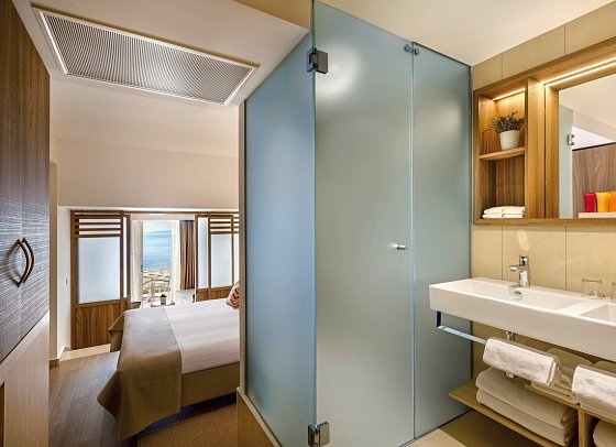 Girandella Resort Valamar Collection Family - Wohnbeispiel Zimmer für 2 plus 2 Meerblick (Zimmercodierung FBM)