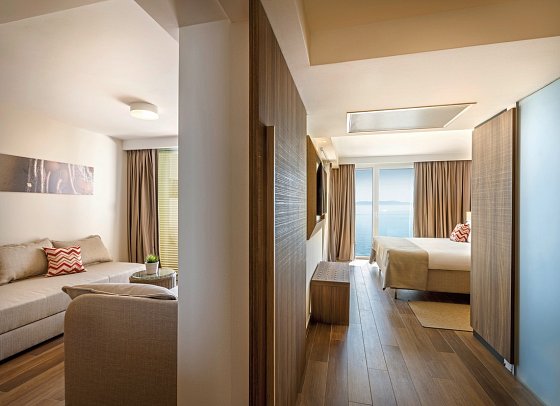 Girandella Resort Valamar Collection Family - Wohnbeispiel Suite für 2 plus 2 Meerblick (Zimmercodierung JBM)