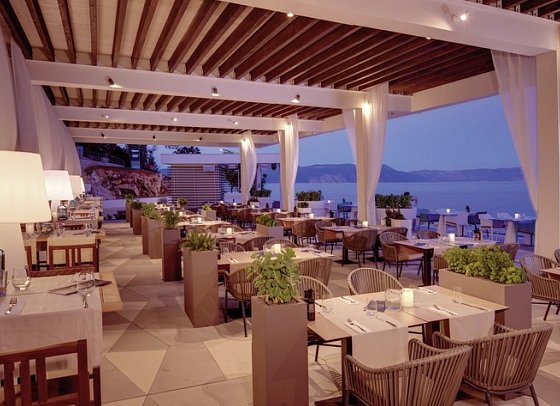 Girandella Resort Valamar Collection Family - Restaurant im Sundance Beachclub