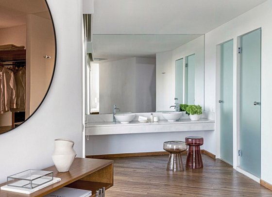 Grecotel LUX®ME Dama Dama - Wohnbeispiel Doppelzimmer Superior LUX ME Guestroom mit Meerblick (Zimmercodierung DS1)