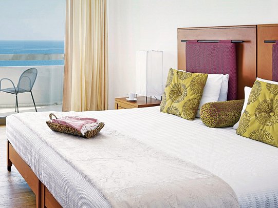 Grecotel Lux Me Dama Dama - Wohnbeispiel Doppelzimmer Superior Guestroom mit Meerblick (Zimmercodierung DSM)