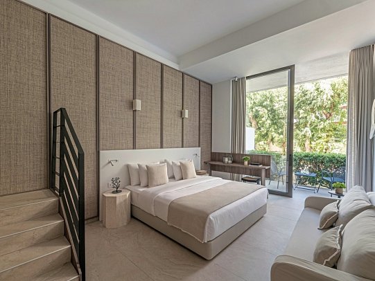 Grecotel Lux Me Dama Dama - Wohnbeispiel Familienzimmer Premier Guestroom mit Loft (Zimmercodierung FBG)