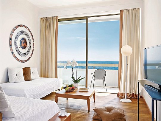 Grecotel Lux Me Dama Dama - Wohnbeispiel Familienzimmer LUX ME Guestroom mit Meerblick (Zimmercodierung FBM)
