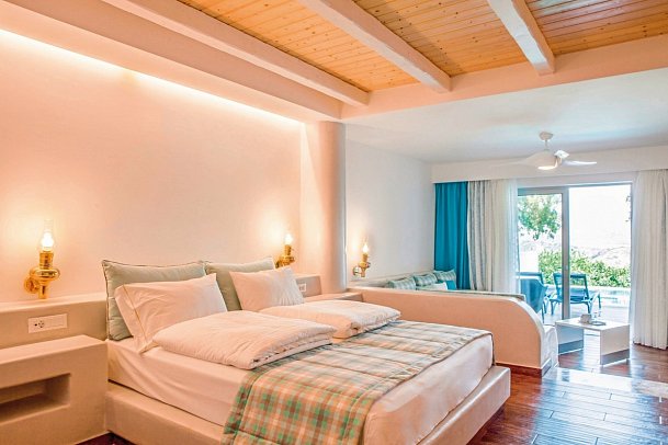 Esperos Village Blue - Wohnbeispiel Doppelzimmer Summer mit Meerblick und Privatpool (Zimmercodierung D4M)