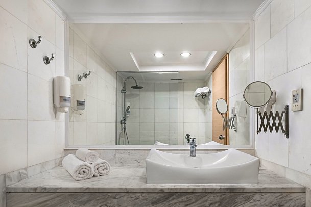 Kresten Palace Hotel - Zimmercodierung DBG