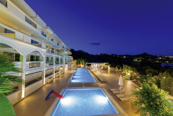 Lindos White Hotel & Suites