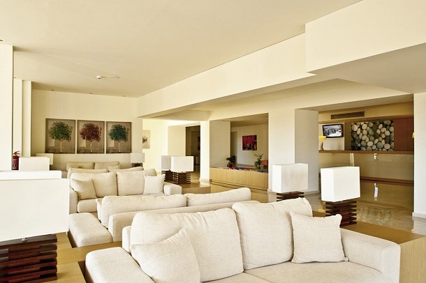 Lindos White Hotel & Suites