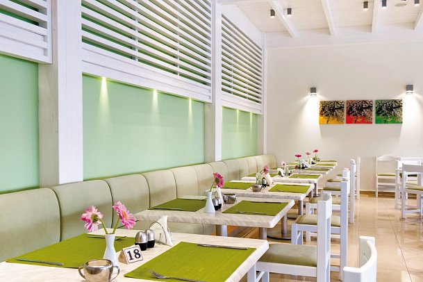 Lindos White Hotel & Suites