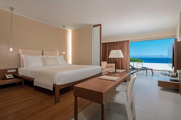 Olympic Palace - Wohnbeispiel Juniorsuite Meerblick (Zimmercodierung J1M)