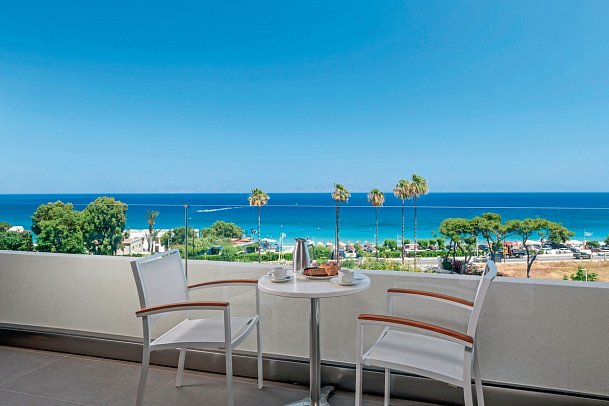 Olympic Palace - Wohnbeispiel Doppelzimmer Meerblick (Zimmercodierung D1M/D2M)