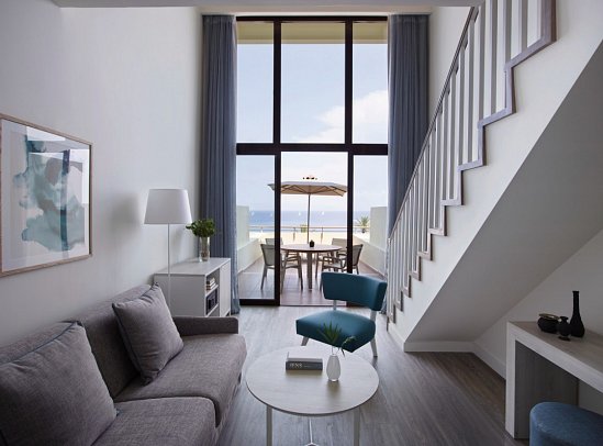 Amus Hotel & Spa - Wohnbeispiel Maisonette Meerblick (Zimmercodierung MBM)
