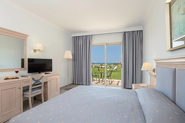 Lindos Princess Beach Resort & Spa - Familienzimmer Superior Meeresfront (Zimmercodierung FSO)