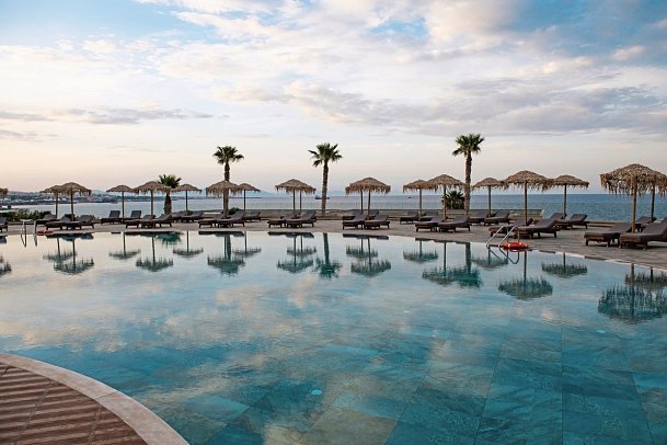 Kresten Royal Euphoria Resort