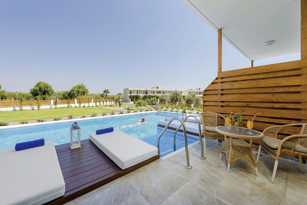 Afandou Bay & Suites - Wohnbeispiel Doppelzimmer Deluxe Gemeinschaftspool (Zimmercodierung DD2)