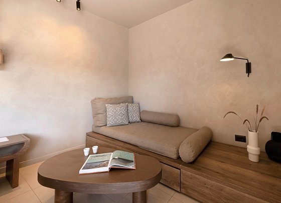 Aulus Lindos Rhodes, Curio Collection by Hilton - Wohnbeispiel Tropical Bungalow Open Plan Suite mit Whirlpool (Zimmercodierung B2G)