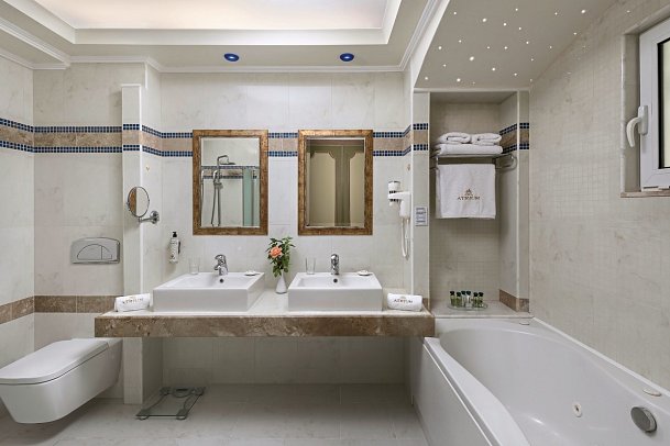 Atrium Prestige Thalasso Spa Resort & Villas - Badbeispiel Suite Familie Meerblick (Zimmercodierung WIM)