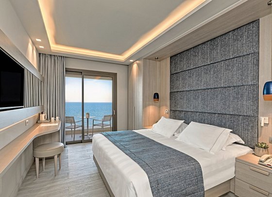 Amada Colossos Resort - Wohnbeispiel Doppelzimmer Meerblick (Zimmercodierungen D1M & D2M)