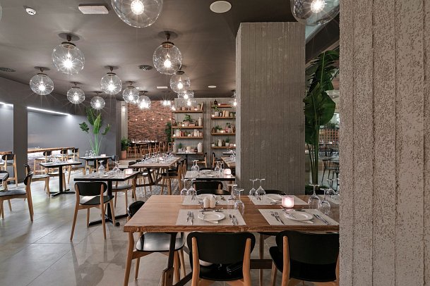 Amada Colossos Resort