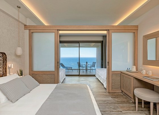 Amada Colossos Resort - Wohnbeispiel Familienzimmer Superior Meerblick (Zimmercodierung FSM)