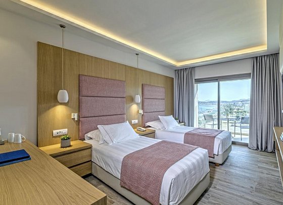 Amada Colossos Resort - Wohnbeispiel Doppelzimmer seitl. Meerblick (Zimmercodierung D1N)