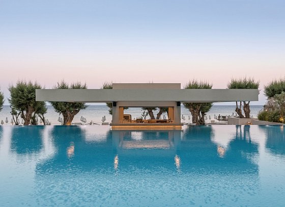 Amada Colossos Resort