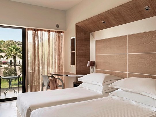 Esperos Palace - Wohnbeispiel Doppelzimmer Gartenblick (Zimmercodierung D1G)