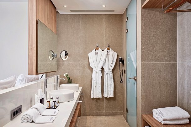 Gennadi Grand Resort - Wohnbeispiel Doppelzimmer (Zimmercodierungen DBG, DPG & D1G)