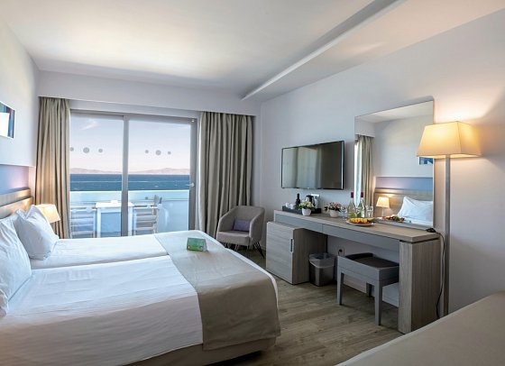 Akti Imperial Deluxe Resort & Spa Dolce by Wyndham - Wohnbeispiel Doppelzimmer Meerblick Panoramic (Zimmercodierung DBM)