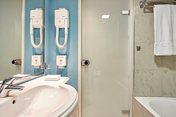 Esperides Beach - Familienzimmer Superior (Zimmercodierung FS1)