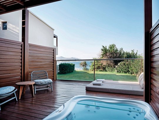 Sentido Port Royal Villas & Spa - Wohnbeispiel Bungalow seitl. Meerblick mit Außenjacuzzi (Zimmercodierung BSN)