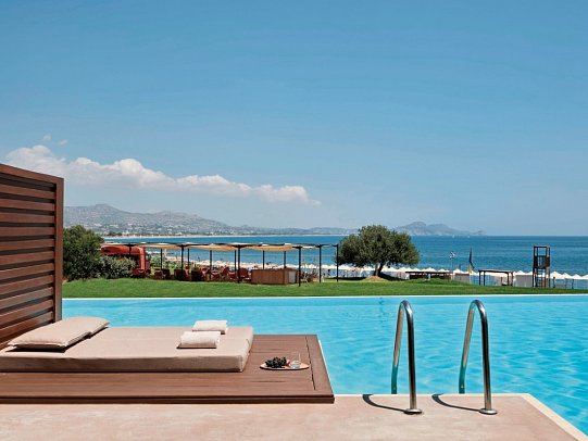 Sentido Port Royal Villas & Spa - Wohnbeispiel Bungalow mit Meerseite und Meerblick Gemeinschaftspool (Zimmercodierung B2M)