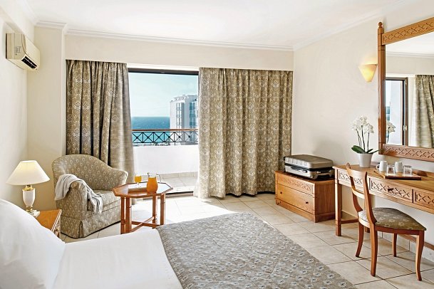 Canvas by Mitsis Petit Palais - Wohnbeispiel Suite Meerblick (Zimmercodierung WBM)