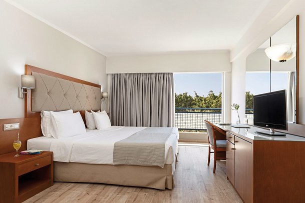 Best Western Plus Plaza Hotel Rhodes - Wohnbeispiel Doppelzimmer Haupthaus (Zimmercodierung DBU)