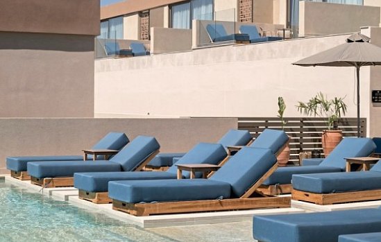 Este Elegant Suites & Villas