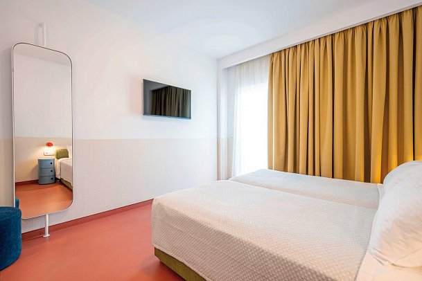 Orion Hotel - Wohnbeispiel Queen Doppelzimmer (Zimmercodierungen DB1 & DB2)