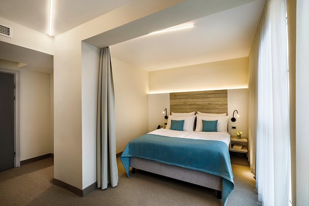 Marina - Wohnbsp. Doppelzimmer Atriumblick (Zimmercodierung DG1)