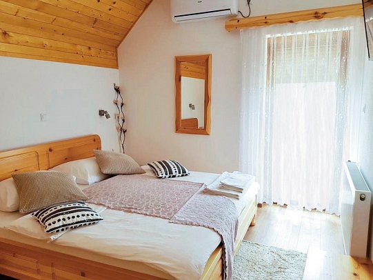 Plitvice Green Valley - Wohnbeispiel Doppelzimmer Balkon (Zimmercodierung DB1)