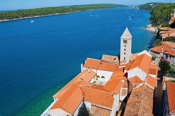 Schillernde Inselwelt und brillante Naturschönheiten