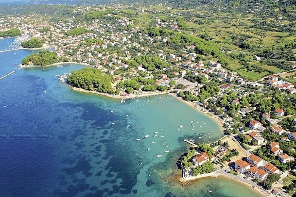 Schillernde Inselwelt und brillante Naturschönheiten