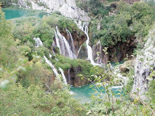Schillernde Inselwelt und brillante Naturschönheiten - Plitvicer Seen