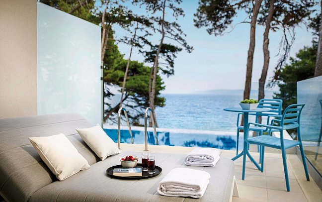 Valamar Carolina Hotel & Villas - Wohnbeispiel Swim up Zimmer für 2 Meerblick (Zimmercodierung VMQ)